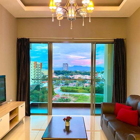 Capital O 90987 The Loft Residences Homestay @ Imago Shopping Mall 2 Kampong Sembulan Exterior photo