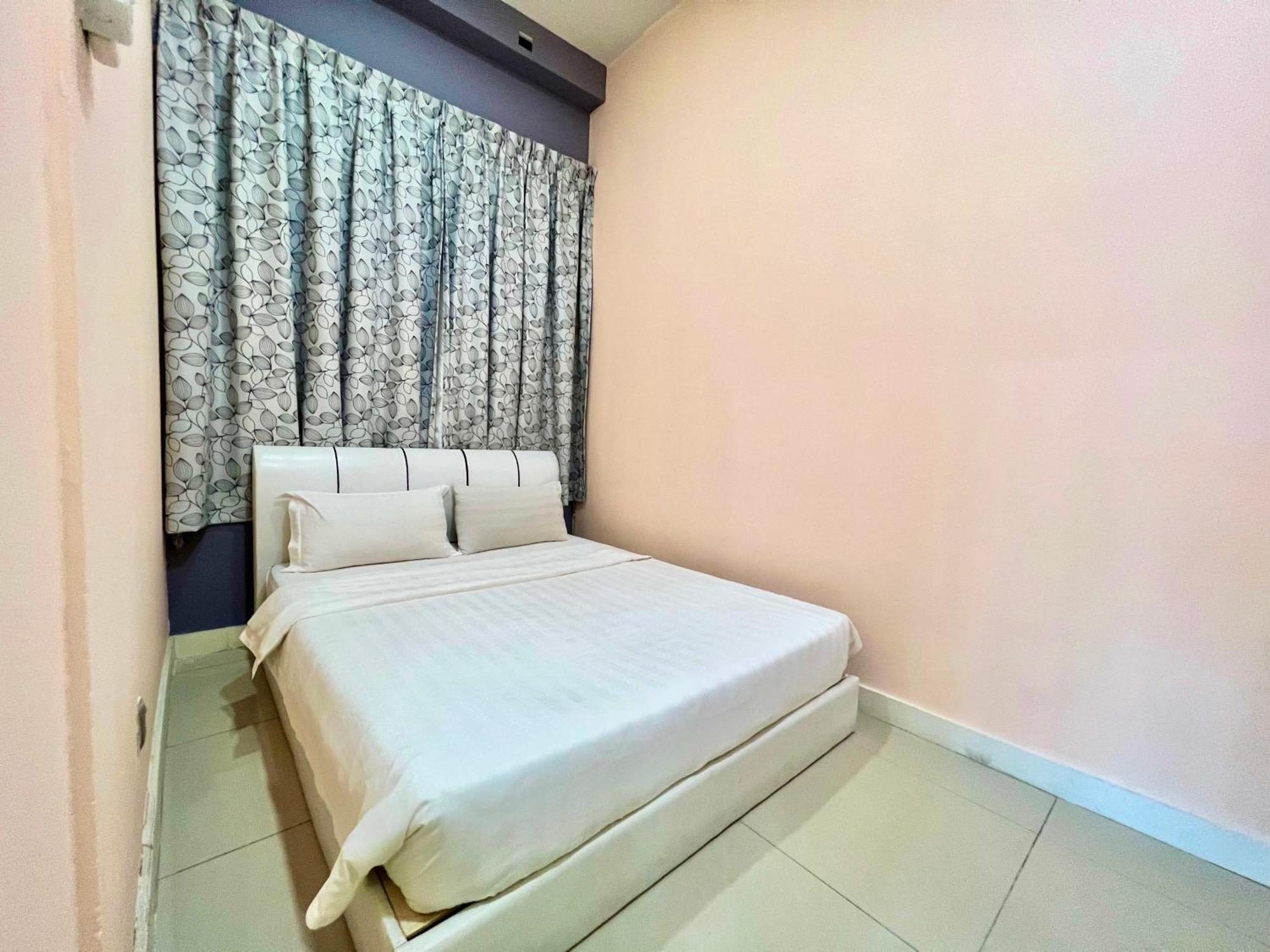 Capital O 90987 The Loft Residences Homestay @ Imago Shopping Mall 2 Kampong Sembulan Exterior photo
